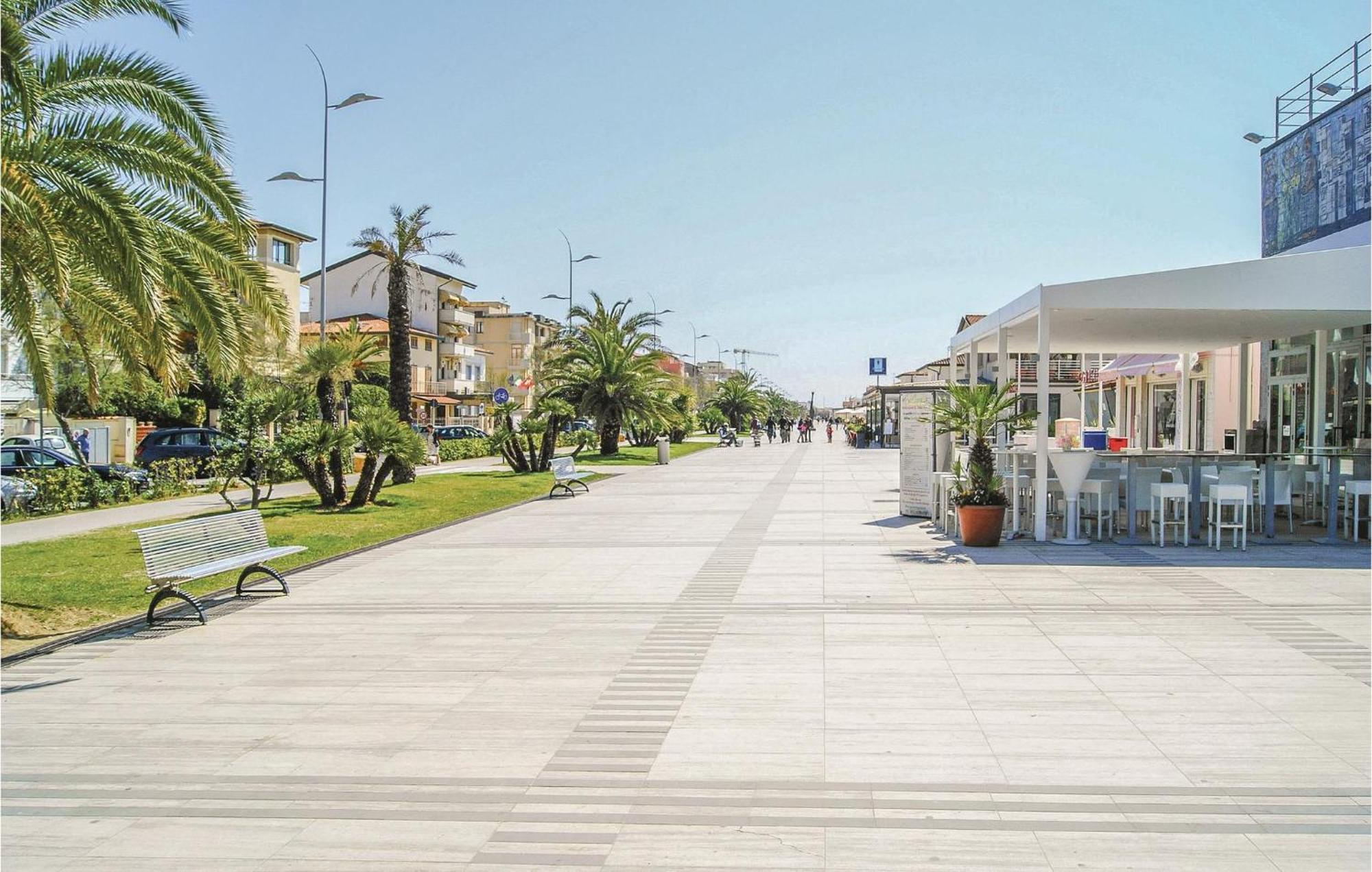 Sul Mare Apartment Lido di Camaiore Exterior photo